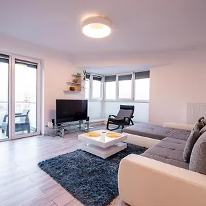 Apartment Luxury Westpark 2 Presidentialsuite With View W4, Bucharest