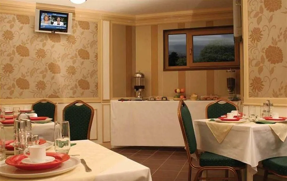 Monte Carlo Palace Suites Bükreş Otel