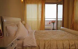 Monte Carlo Palace Suites Bükreş